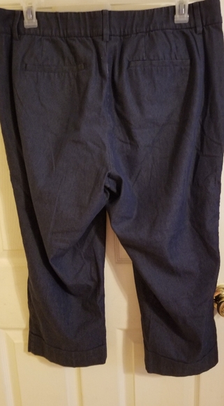 Lane Bryant size 18 cropped pants with Cuff " La Lena" EUC - Picture 2 of 2